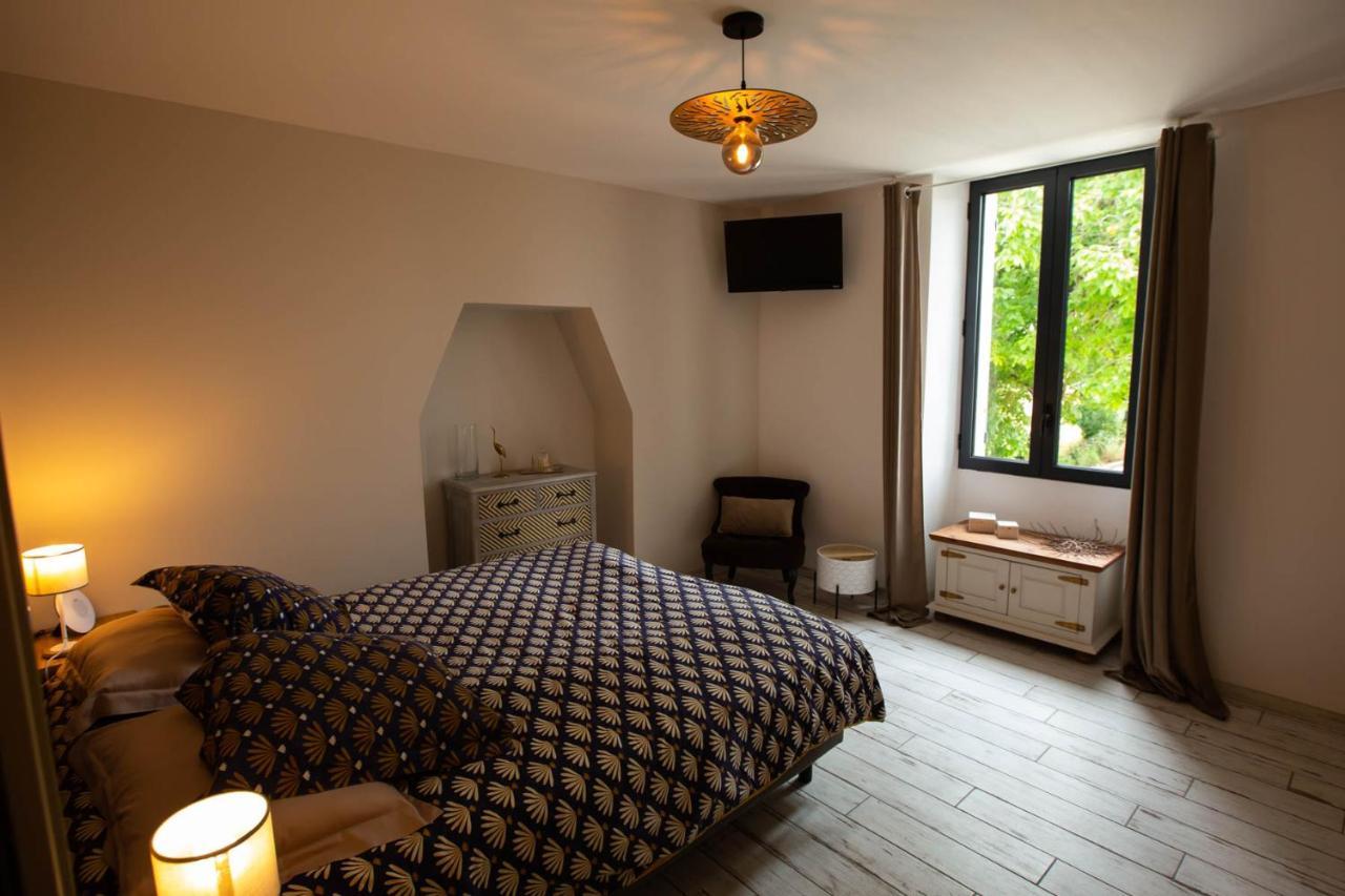Au Bouchon Hotel Saint-Aigulin Luaran gambar